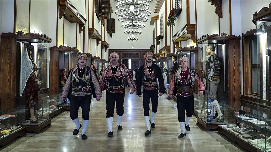 Türkiye Cumhuriyeti’nin kurucusu Gazi Mustafa Kemal Atatürk’ün Ankara’ya gelişinin 106.