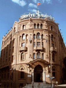 İş Bankası İktisadi Bağımsızlık Müzesi (Merdiven ve Bina Mimarisi)