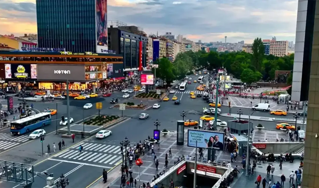 2026 yılı itibarıyla Ankara’nın nüfusu yaklaşık 5,86 milyon kişi olarak
