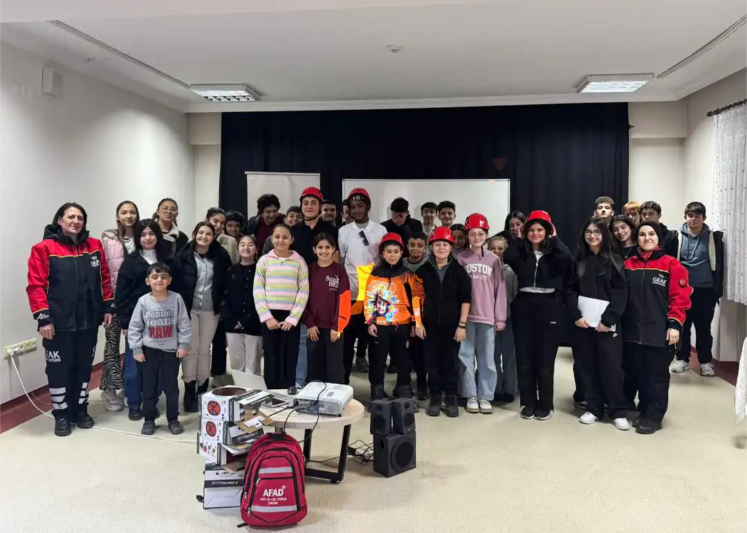 Altındağ Belediyesi, gençleri deprem, yangın ve sel gibi afetler konusunda