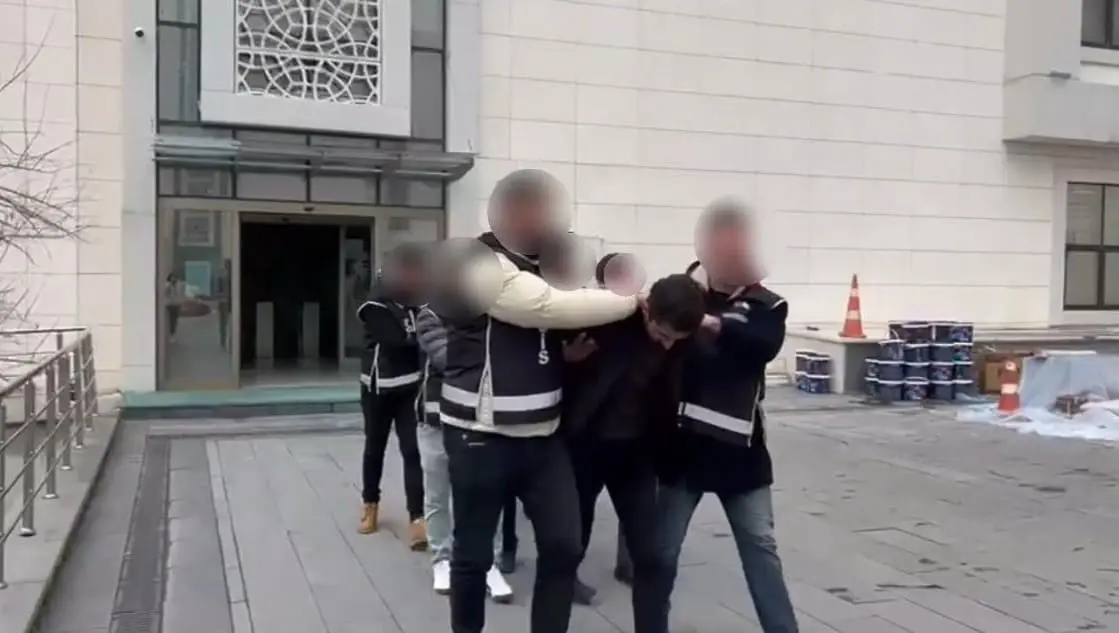 Ankara’da esnaftan haraç talep eden ve iş yerlerini kurşunladıkları belirlenen