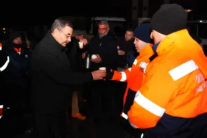 Gölbaşı Belediye Başkanı Yakup Odabaşı, yoğun kar yağışının ardından kar