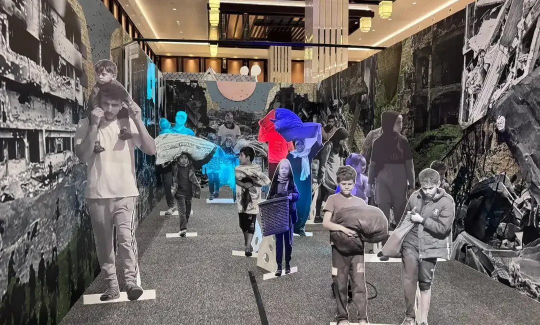 Cumhurbaşkanlığı Millet Kütüphanesi’nde açılan “Bütün Mutlu Aileler Birbirine Benzer” sergisi,