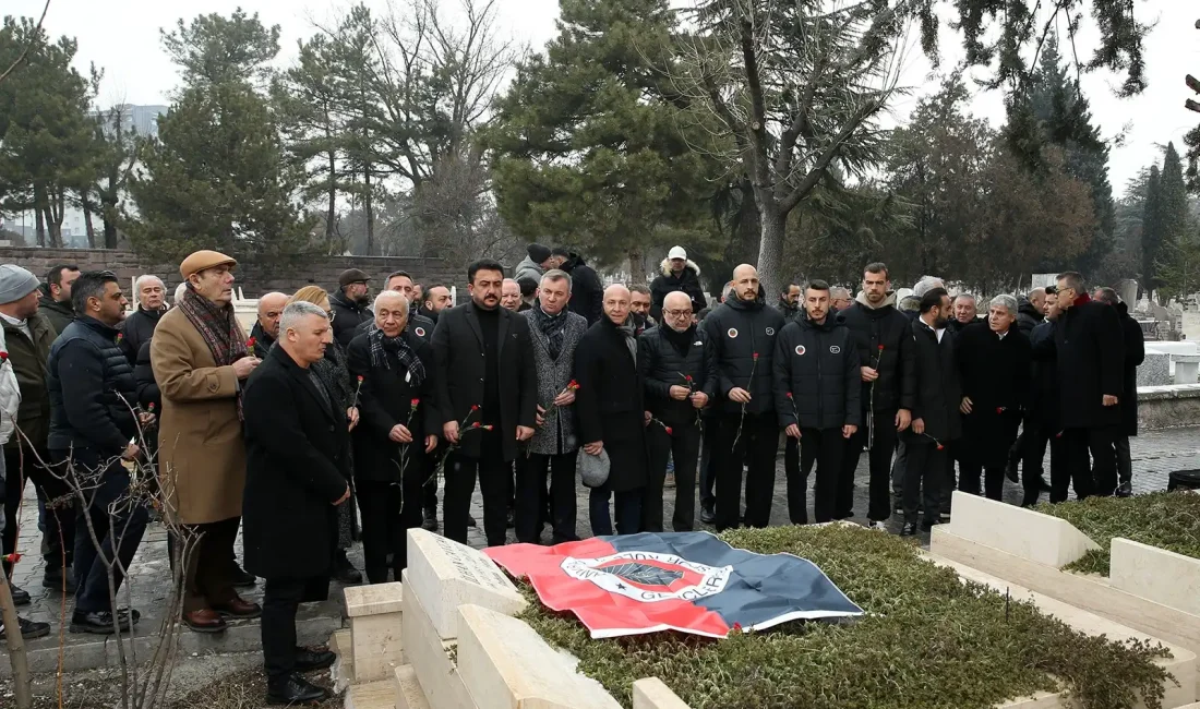 Gençlerbirliği Onursal Başkanı İlhan Cavcav, vefatının 9. yılında Cebeci Asri