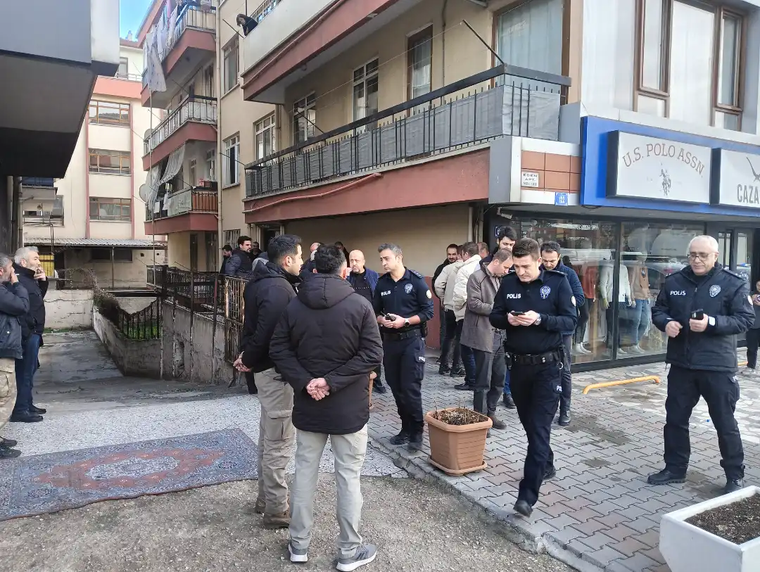 Ankara’nın Altındağ ilçesinde meydana gelen silahlı saldırıda, eski eşini ağır