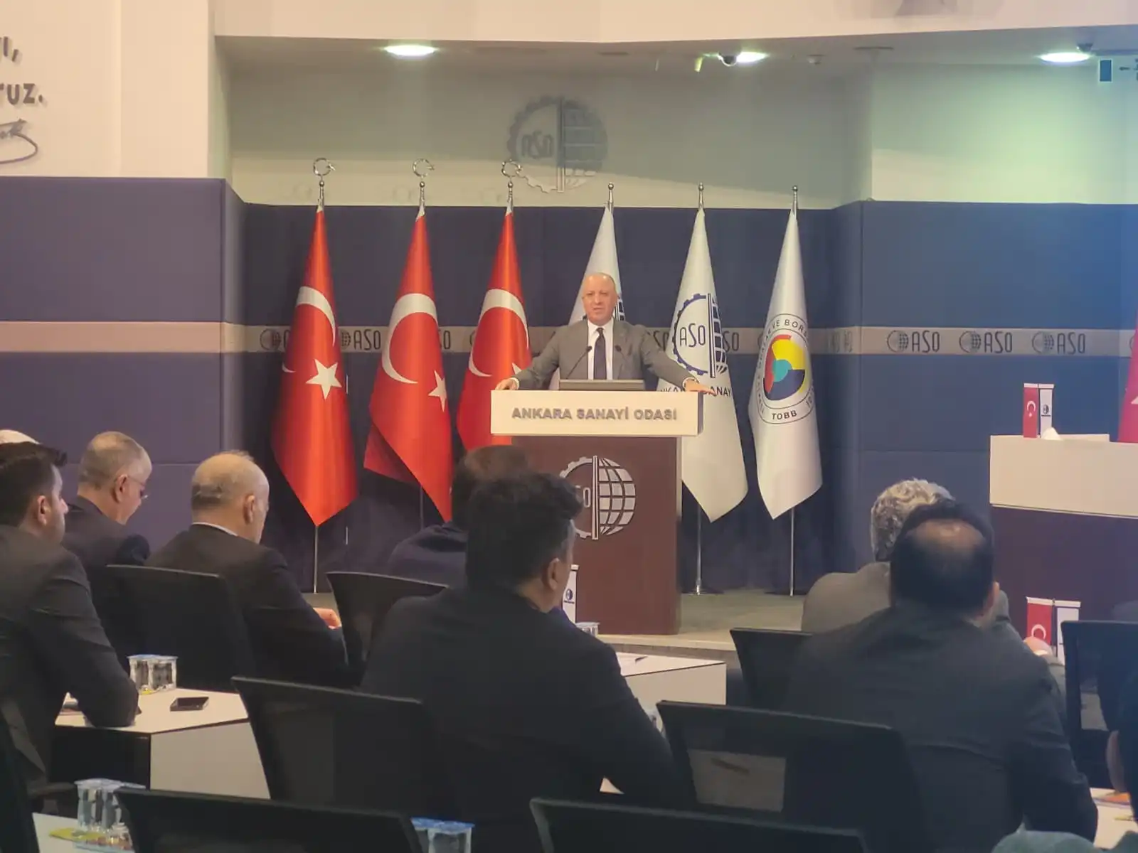 ASO Başkanı Seyit Ardıç, sanayicilerin küresel pazarlarda rekabet gücü için