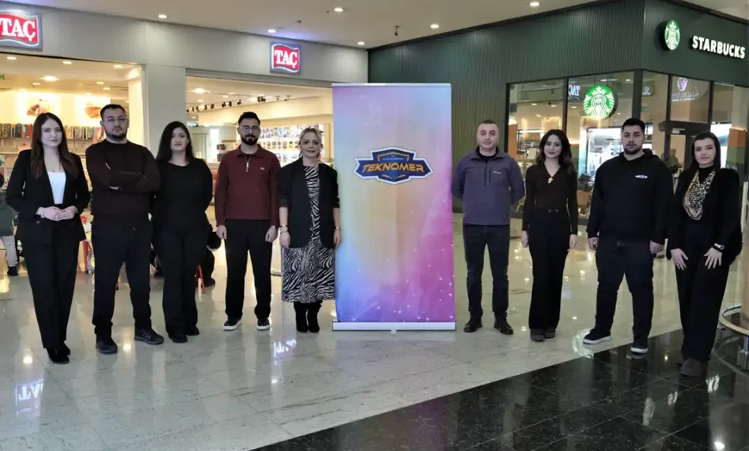 Keçiören Belediyesi tarafından düzenlenen TEKNOMER karne şenliği, yarıyıl tatilinde öğrencilere