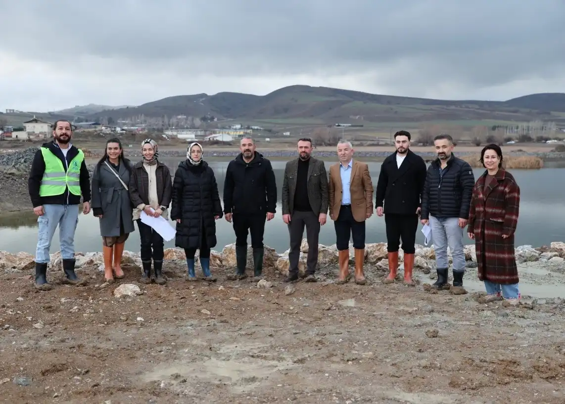 Pursaklar Belediyesi, yeşil ve suyun buluştuğu Gümüşoluk Göleti projesindeki çalışmalarını