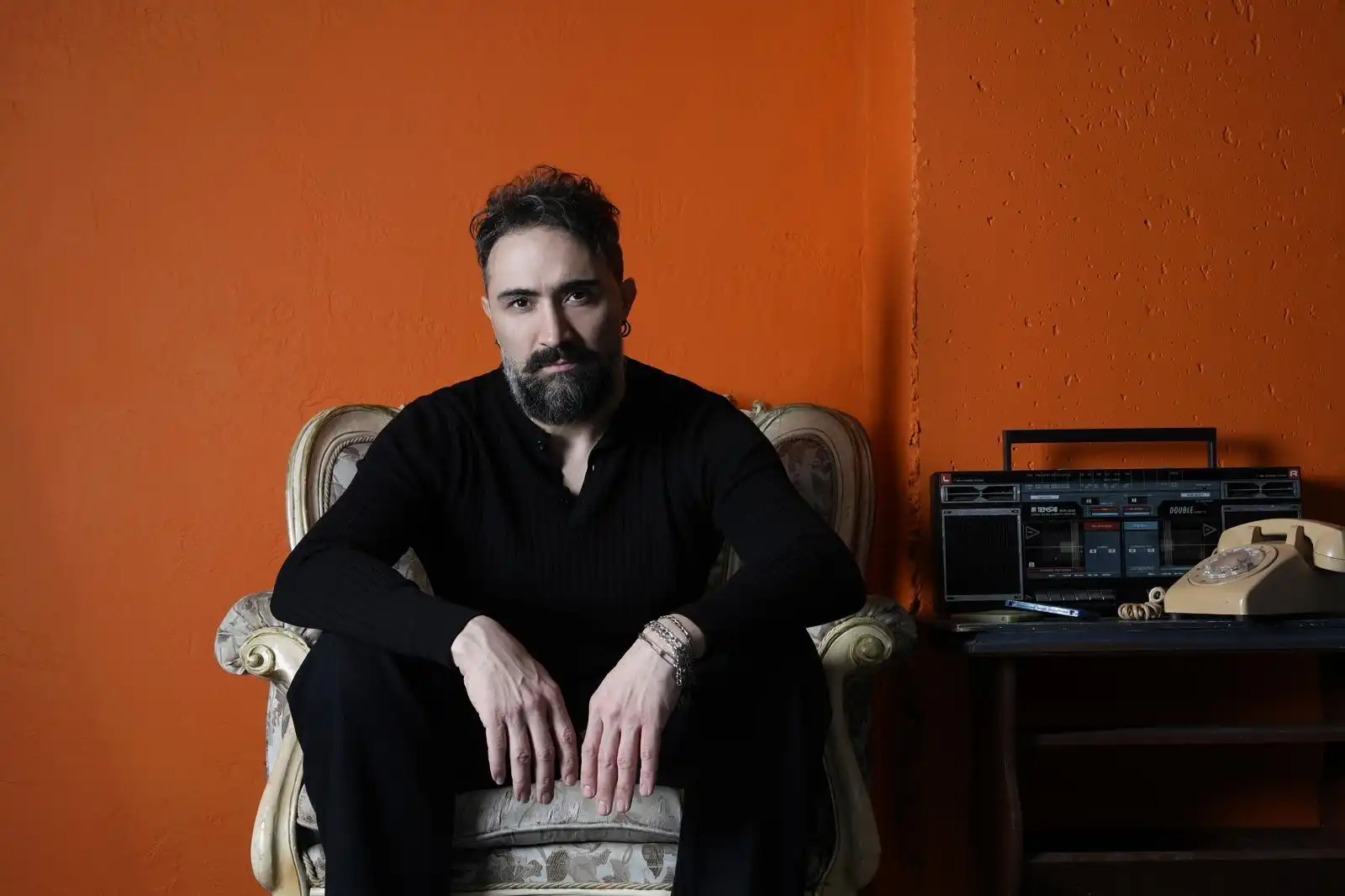 Müzisyen Selçuk Abay, klasik eser ‘Eşkıya Dünyaya Hükümdar Olmaz’ı rock