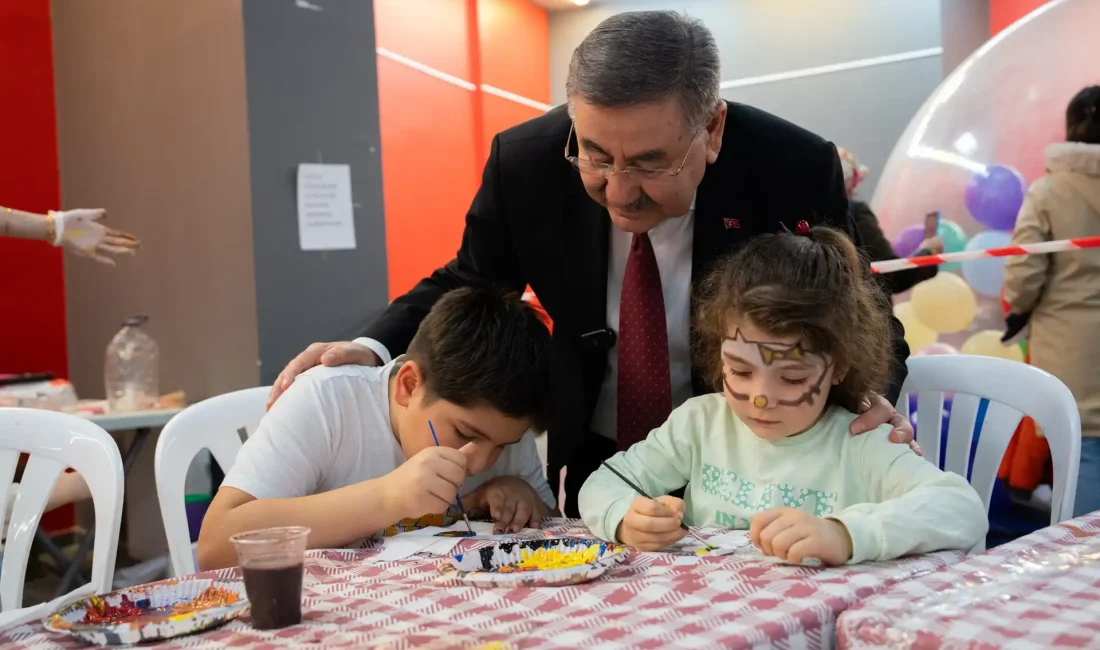 Gölbaşı Belediyesi, yarıyıl tatilinde düzenlediği çocuk şenliğiyle miniklere sanat atölyeleri