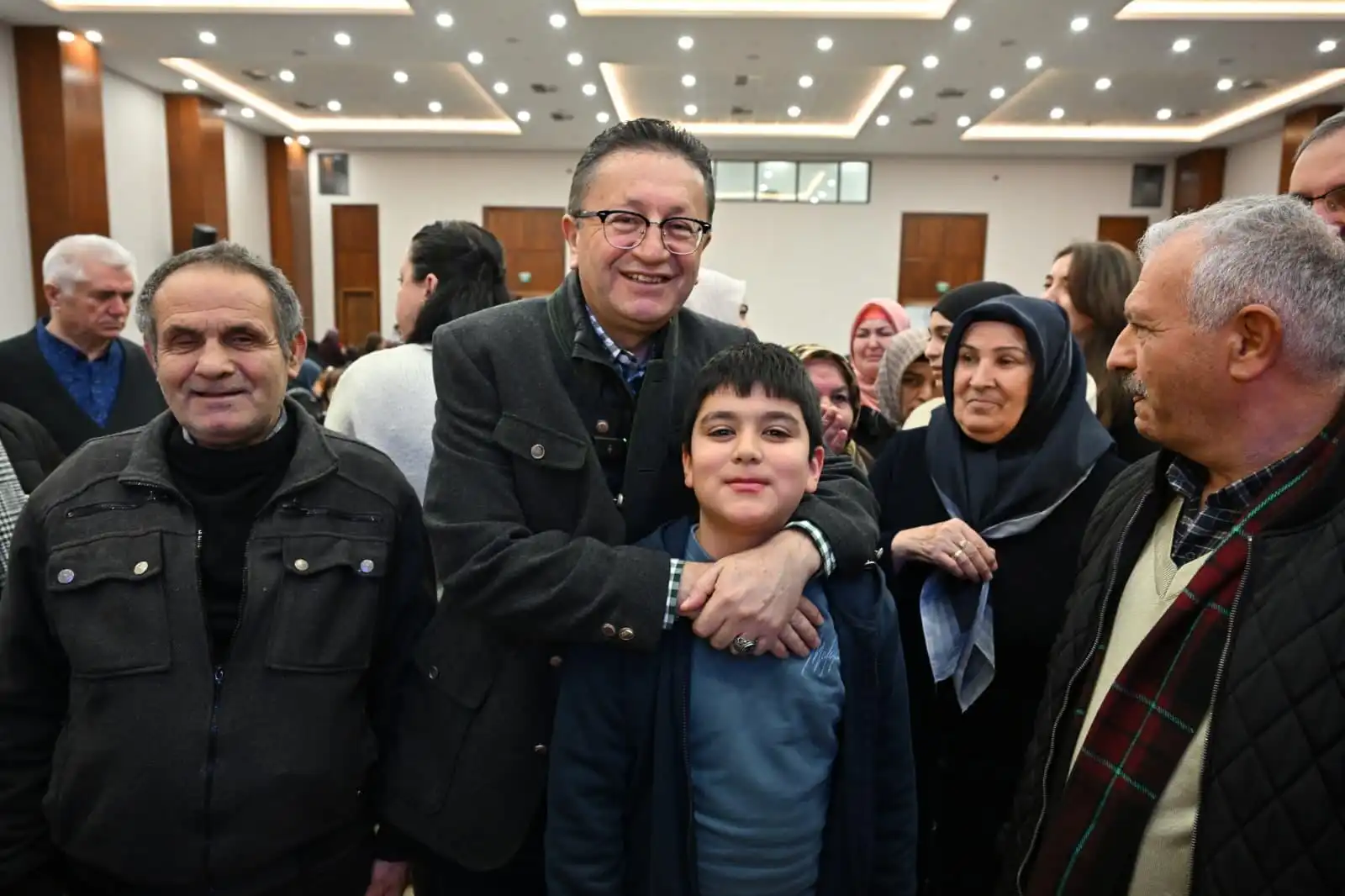 Altındağ Belediye Başkanı Veysel Tiryaki, Beşikkaya ve Battalgazi mahallesi sakinleriyle