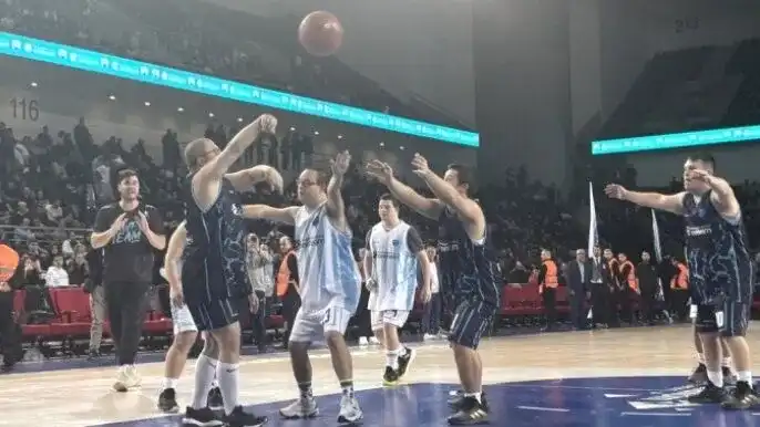 Down sendromlu sporculardan oluşan Ankara Hayatın Artı Biri Spor Kulübü,