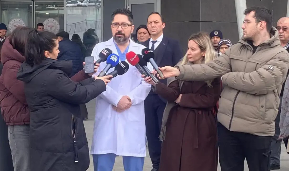 Etlik Şehir Hastanesi, kalp krizi şüphesiyle tedavi altına alınan müzisyen