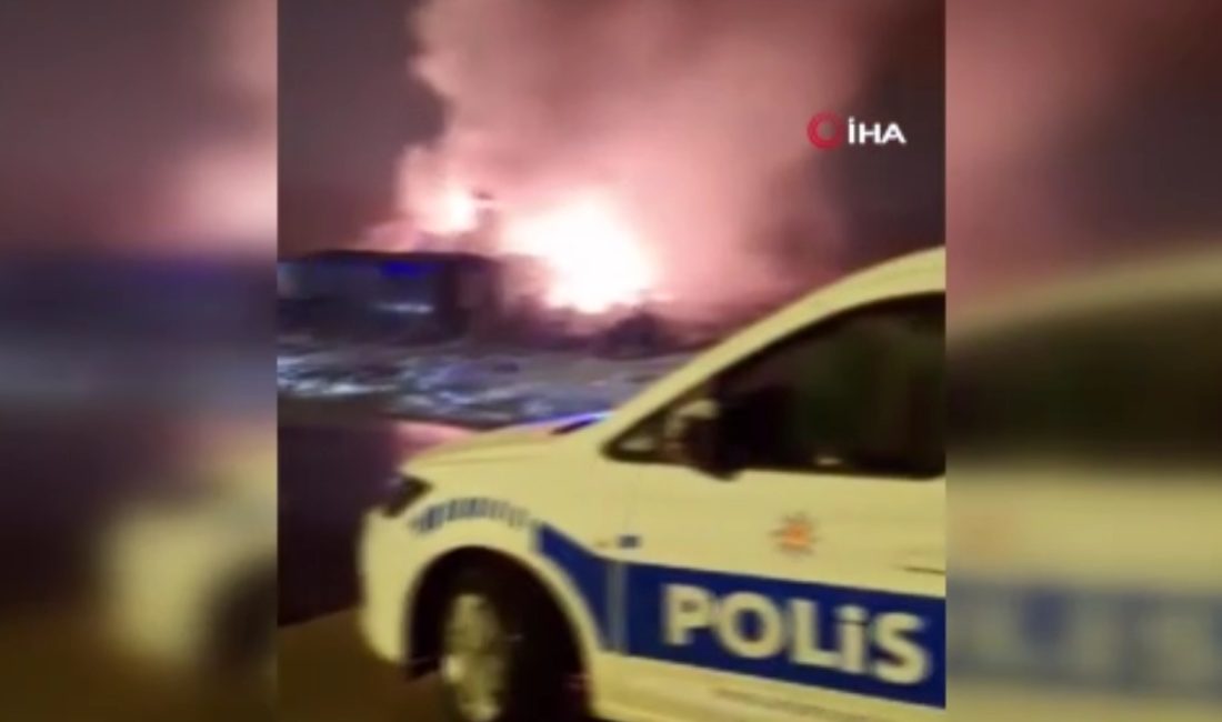 Ankara’nın Gölbaşı ilçesi Örencik Mahallesi’nde bir işyerinde çıkan yangın paniğe