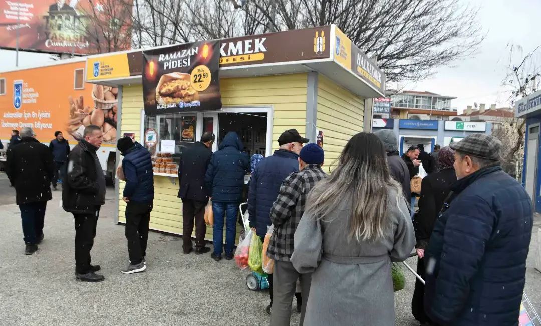 Ankara Halk Ekmek Mobil Fırını Şentepe’de Başladı Ankara Büyükşehir Belediyesi Halk Ekmek Fabrikası, Ramazan ayı boyunca Mobil