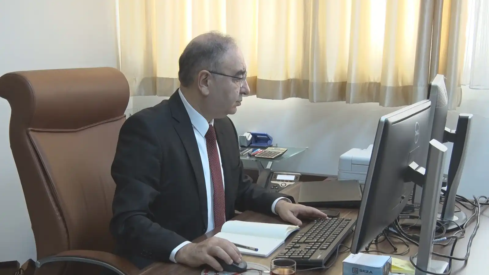 Prof. Dr. Toker Ergüder, sigaranın Türkiye’ye yıllık 23-24 milyar dolarlık