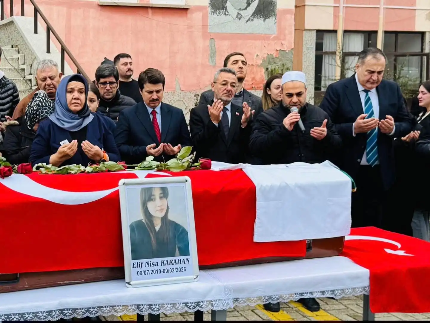 Ankara’da trafik kazasında yaşamını yitiren 10. sınıf öğrencisi Elif Nisa
