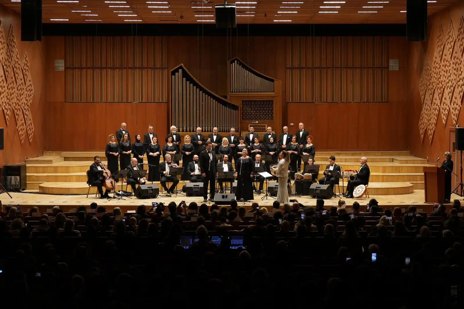 RTÜK Türk Müziği Topluluğu, CSO Ada Ankara Tarihi Salon’da düzenlenen
