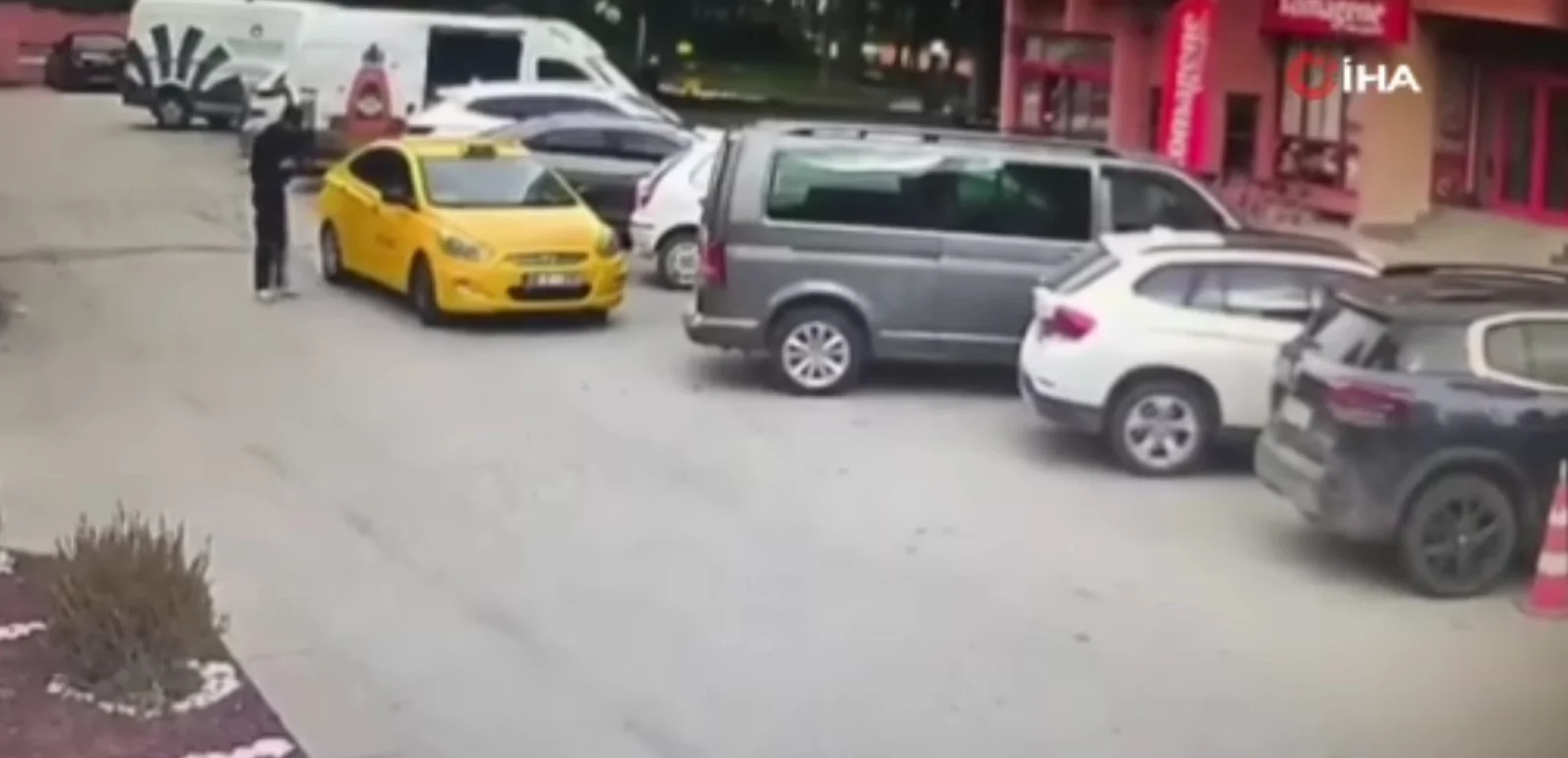 Ankara merkezli 11 ilde düzenlenen operasyonda, 11 vatandaşı 87 milyon