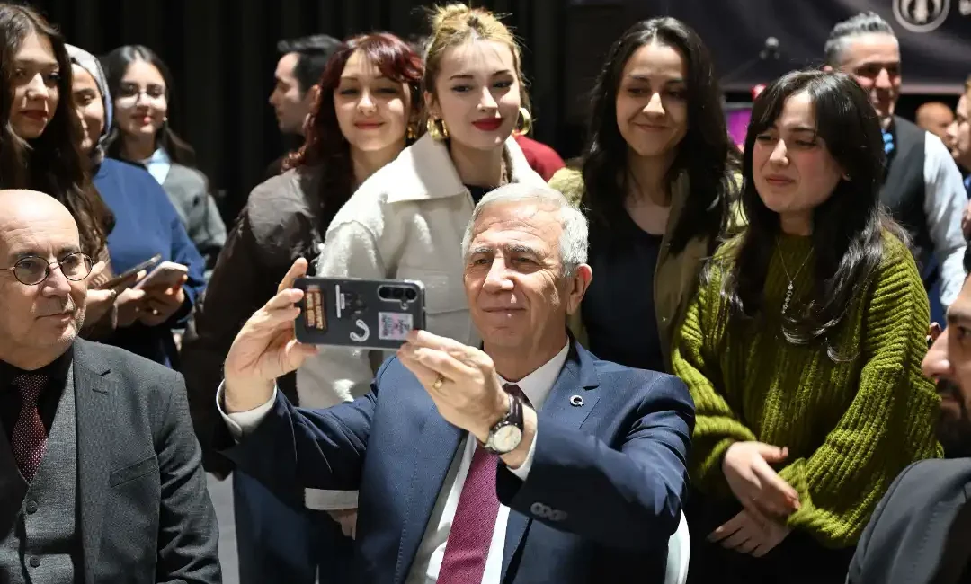 Ankara Büyükşehir Belediye Başkanı Mansur Yavaş, Ramazan ayının ilk gününde