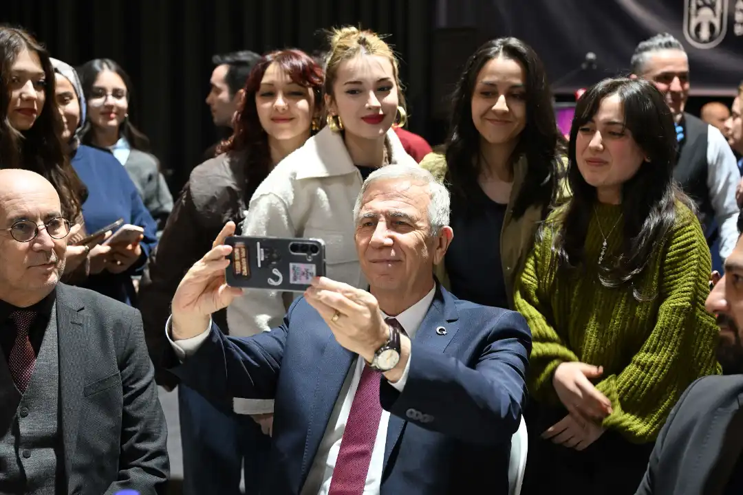 Ankara Büyükşehir Belediye Başkanı Mansur Yavaş, Ramazan ayının ilk gününde