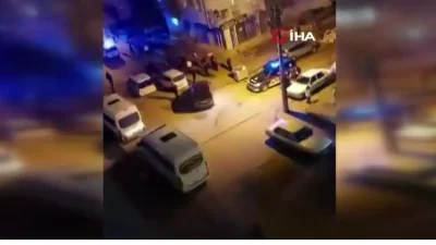 Ankara’nın Sincan ilçesinde sosyal medya üzerinden başlayan tartışma silahlı kavgaya