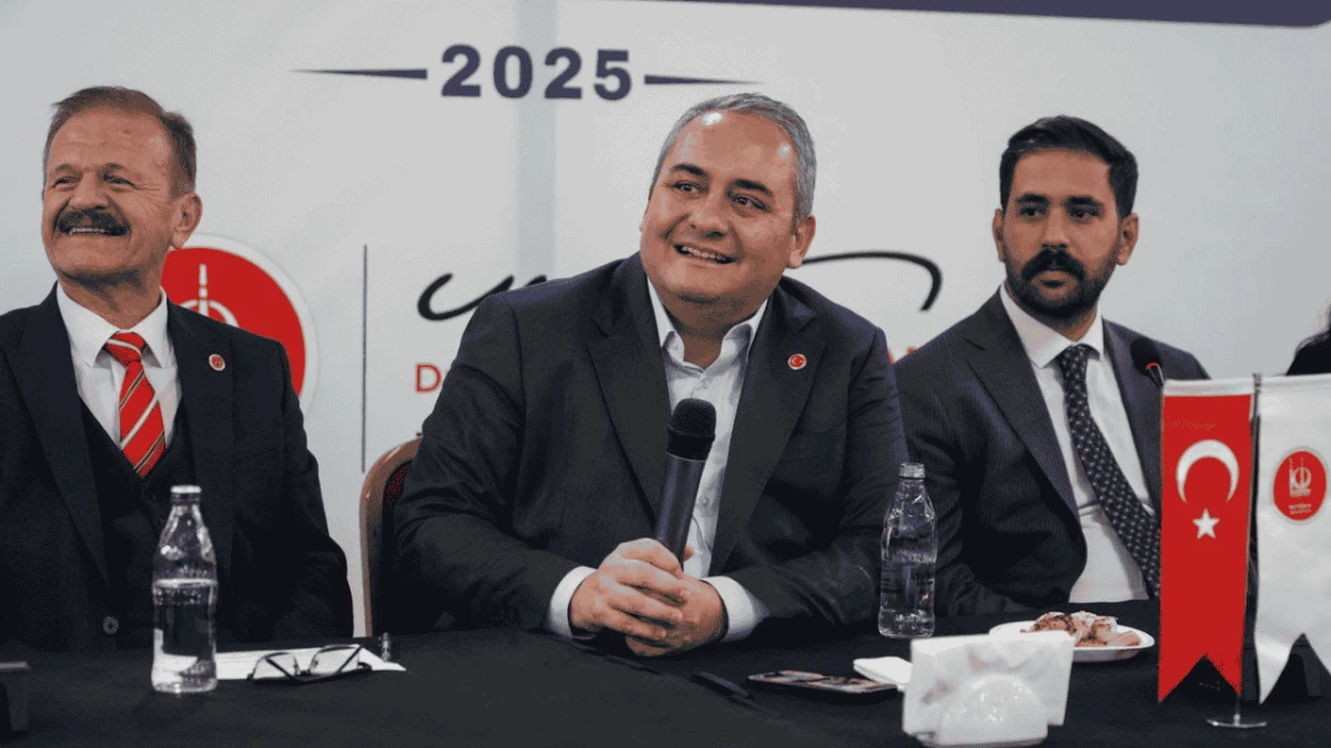 Keçiören Belediye Başkanı Mesut Özarslan, CHP’den istifa ettiğini açıkladı. Özarslan,